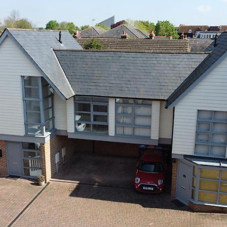 Modern City Centre House With Free Parking Canterbury Eksteriør billede