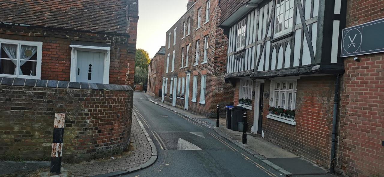 Modern City Centre House With Free Parking Canterbury Eksteriør billede