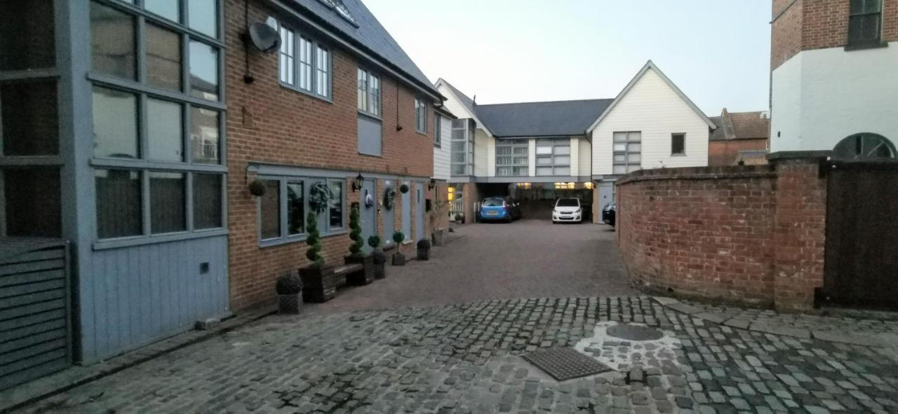 Modern City Centre House With Free Parking Canterbury Eksteriør billede